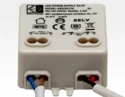 3W LED Einbau Downlight weiß rund Warm Weiß / 2700-3200K 180lm 230VAC IP44 120Grad -Ausstellungsstück mit kleinen Schönheitsfehlern — Bild 4