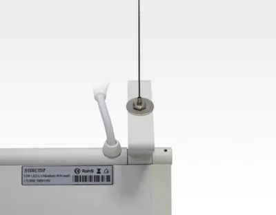 10W LED Lichtbalken Weiß 120Grad Warm Weiß / 2800-3200K 760lm 230VAC L646mm -Ausstellungsstück mit kleinen Schönheitsfehler — Bild 3