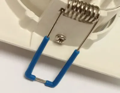 5W LED Einbau Spotleuchte weiß quadratisch Neutral Weiß / 4000-4500K 300lm 230VAC IP44 65Grad -Ausstellungsstück mit kleinen Schönheitsfehler — Bild 6